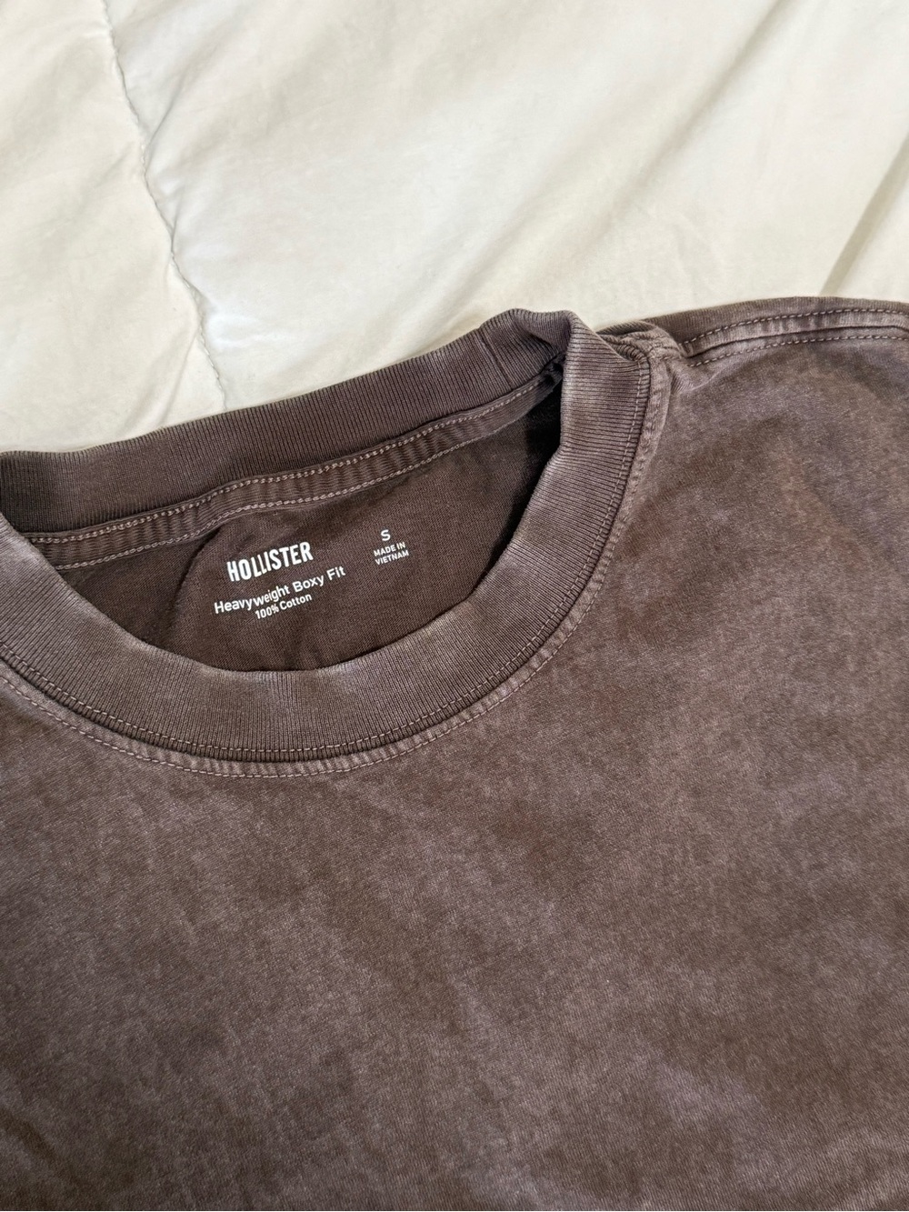 Hollister Men's Crewneck Sweatshirt in Washed Chocolate